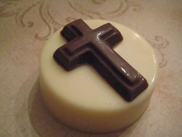 12- Chocolate Covered Oreos With Crosses-Baptism/Holy Communion Favors - Image 2