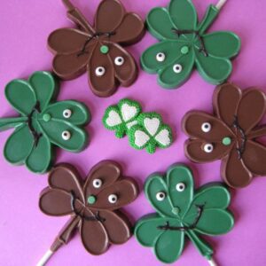 12-Silly Shamrock Chocolate Lollipops