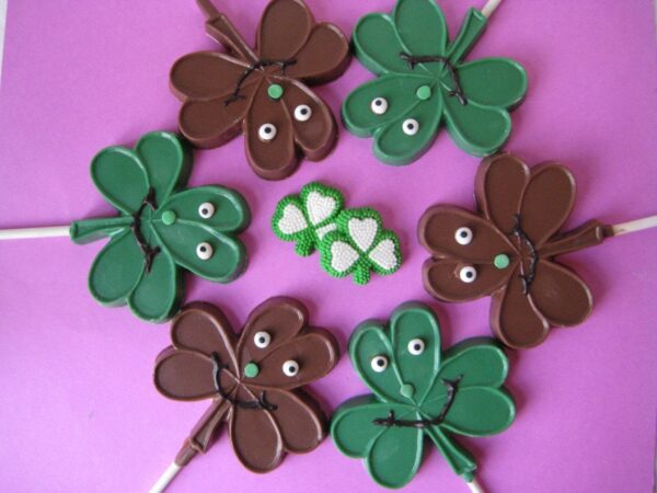12-Silly Shamrock Chocolate Lollipops