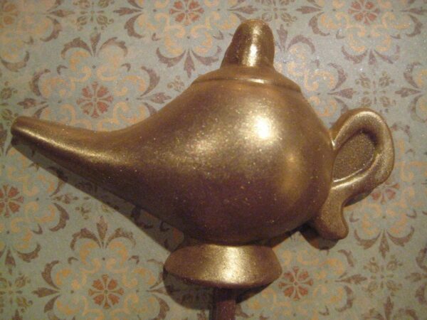 12-Gold Chocolate Genie Lamp Lollipops - Image 2