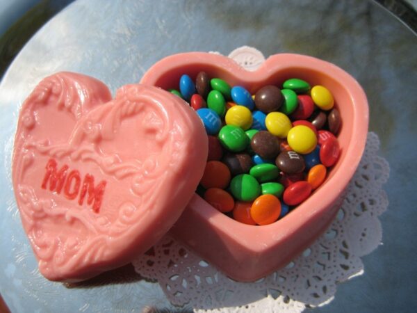 Edible Chocolate MOM Trinket Box Filled With Mini MandM's
