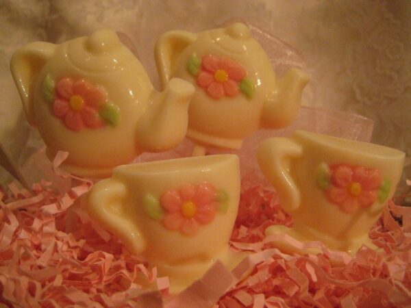 24-Time For Teapots and Teacups Chocolate Lollipops - Image 7