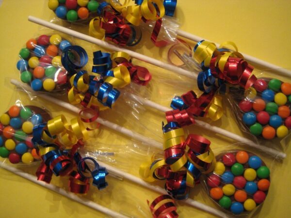 12-Candy Decorated Chocolate Covered Oreo Pop Party Favors - Image 3