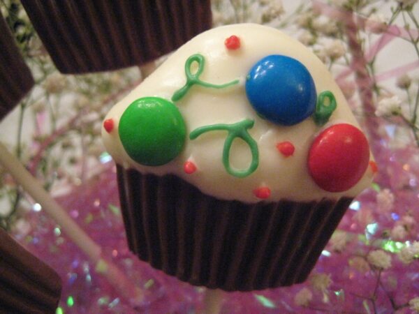 12-Cute Candied Cupcake Lollipop Favors - Image 2