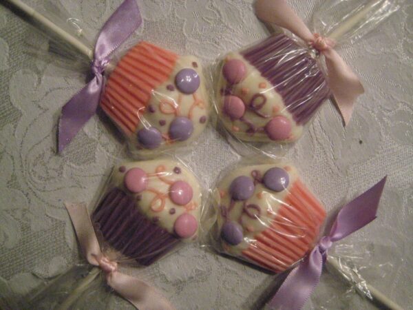 12-Cute Candied Cupcake Lollipop Favors - Image 4