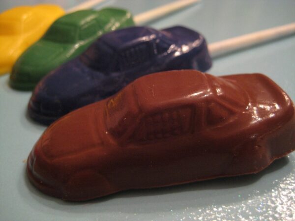24-Assorted Rainbow White Chocolate Race Car Lollipop Favors - Image 3