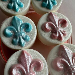 12-Glittery Fleur De Lis Chocolate Covered Oreos