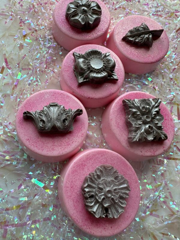 12-Shimmery Pastel Pink Chocolate Covered Oreos - Image 4