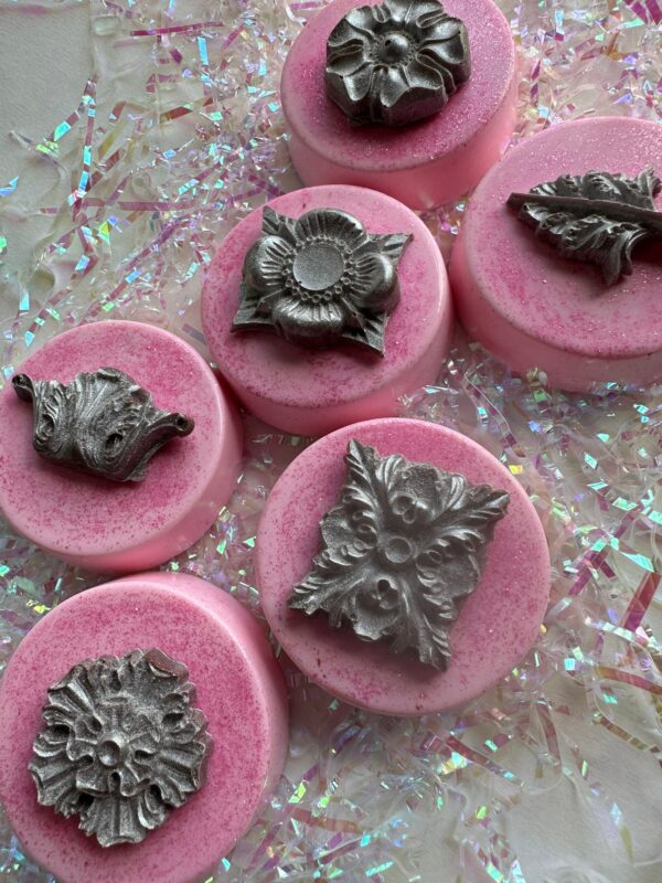 12-Shimmery Pastel Pink Chocolate Covered Oreos - Image 6