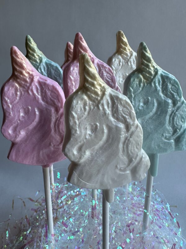 12-Unicorn White Chocolate Lollipops - Image 5