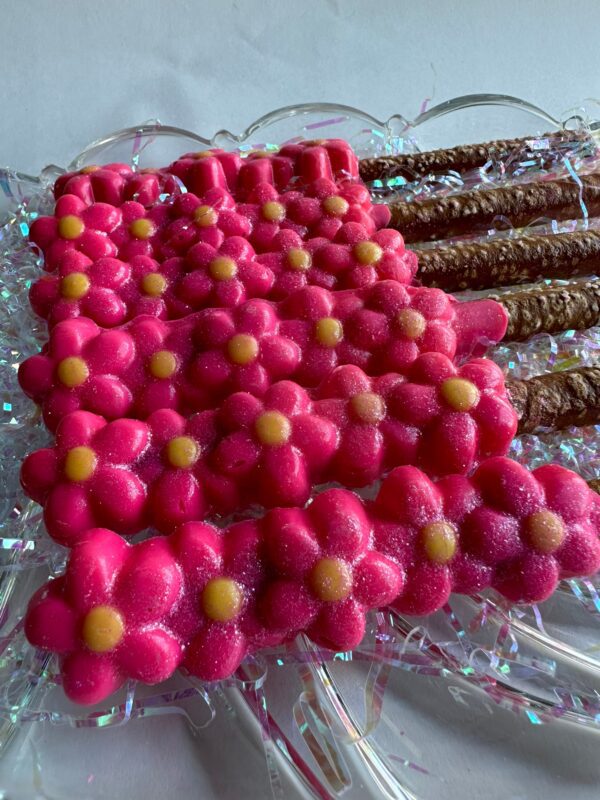 12-Flower Chocolate Covered Pretzels For Baby Shower/Wedding Shower/Party Favors - Image 3