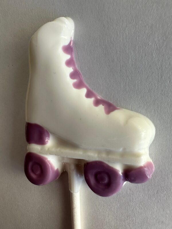 12-White Chocolate Roller Skate Lollipops - Image 2