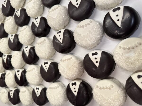 24-Bride and Groom Chocolate Covered Oreos (12 sets) - Image 3
