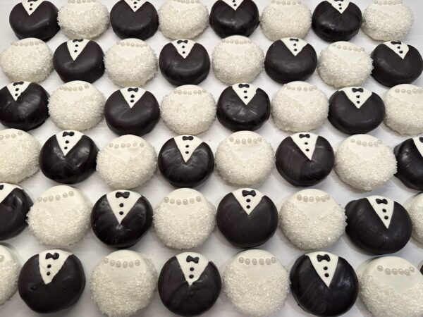 24-Bride and Groom Chocolate Covered Oreos (12 sets)