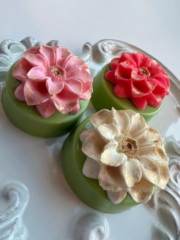 12-Flower Chocolate Covered Oreo Favors - Image 4