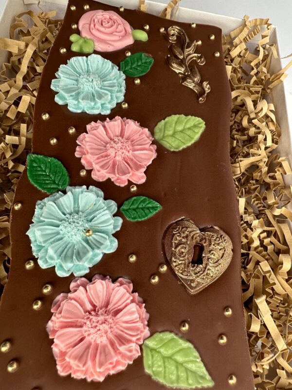 Decorated Chocolate Bar Gift Box - Image 3