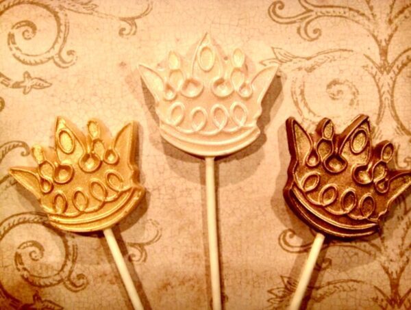 24-Chocolate Crown Lollipops