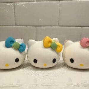 6 Hello Kitty Chocolate Bombs