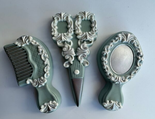 Chocolate Scissors, Comb & Mirror Gift Set For Birthday/Mothers Day - Image 7