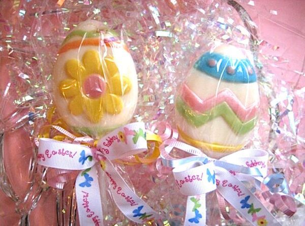 12-Easter White Chocolate Egg Lollipops - Image 4