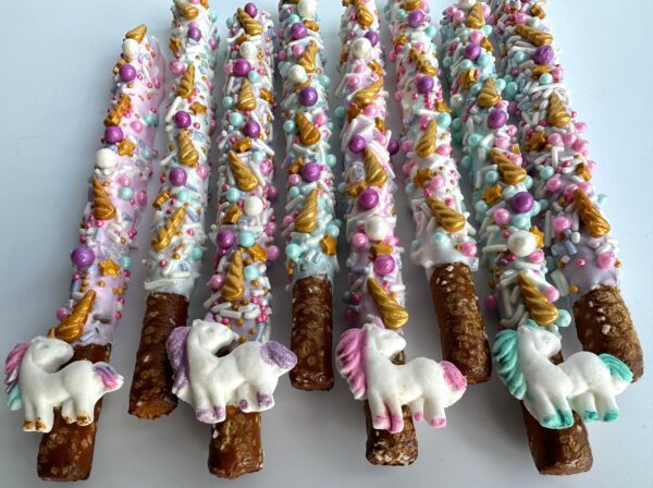 12-Unicorn Chocolate Covered Pretzel Birthday Favors