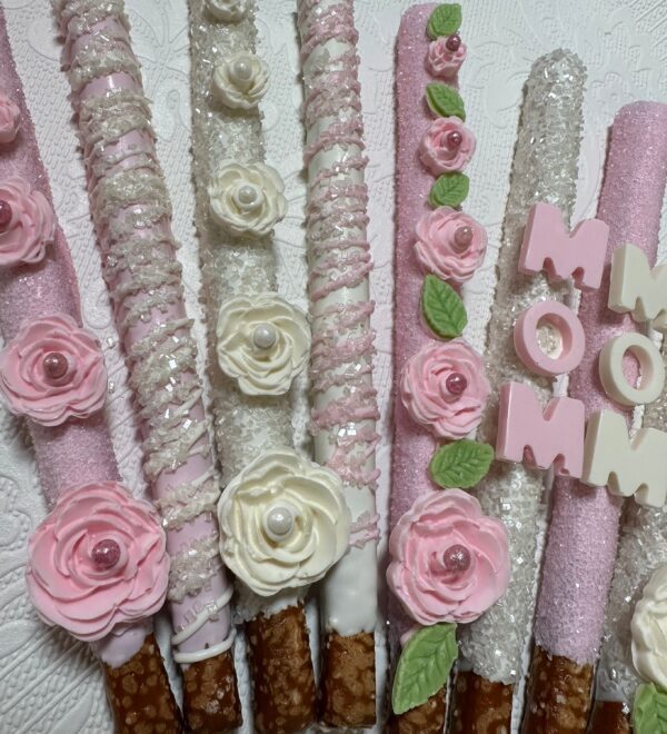 12-“MOM” Chocolate Covered Pretzels For Birthday Gift/Mothers Day - Image 5