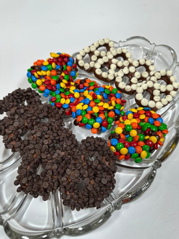 12-Gourmet Chocolate Covered Pretzel Twists With Toppings - Image 3