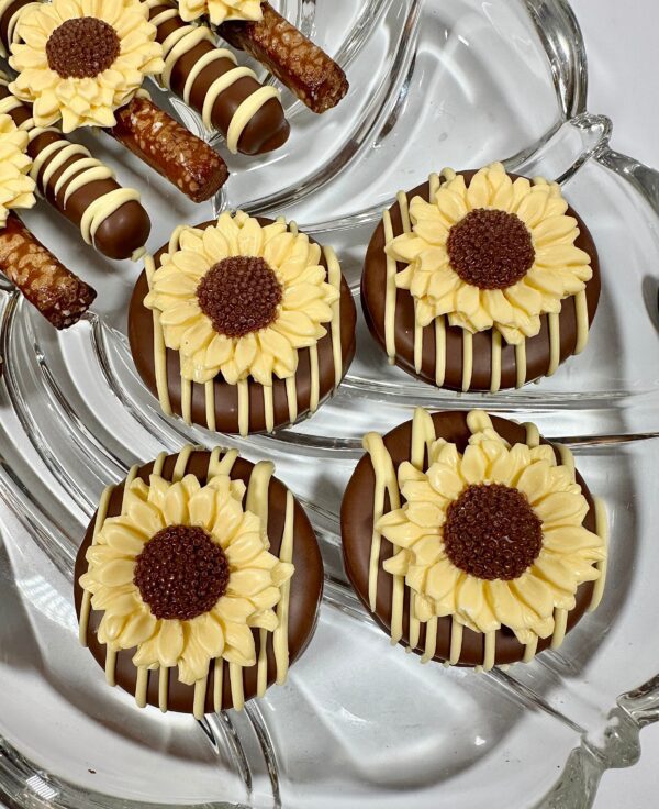 12-Milk Chocolate Covered Sunflower Chocolate Covered Oreos For Wedding/Birthday/Shower - Image 7