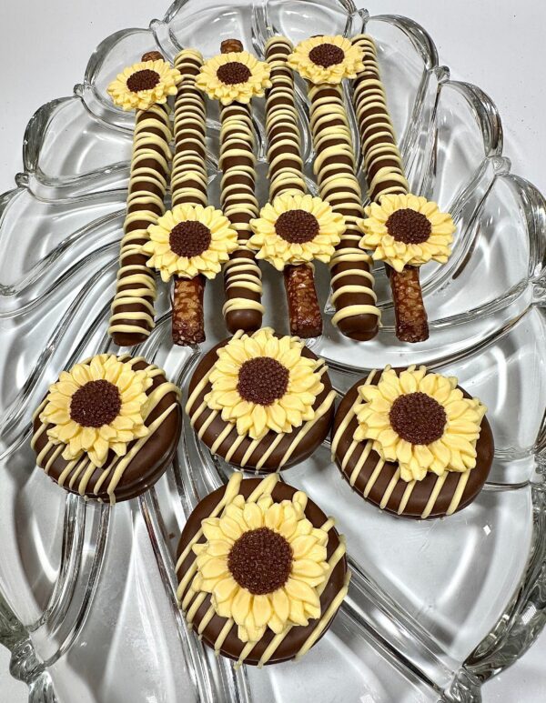 12-Milk Chocolate Covered Sunflower Chocolate Covered Oreos For Wedding/Birthday/Shower - Image 9