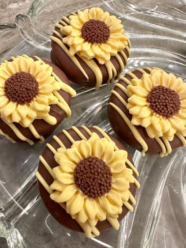 12-Milk Chocolate Covered Sunflower Chocolate Covered Oreos For Wedding/Birthday/Shower - Image 5