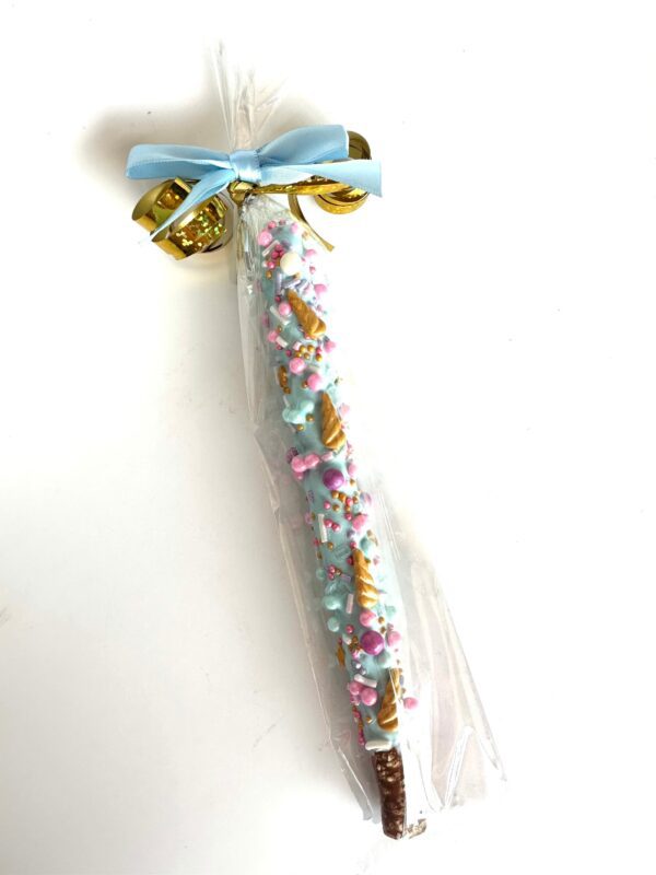 12-Unicorn Chocolate Covered Pretzel Birthday Favors - Image 9
