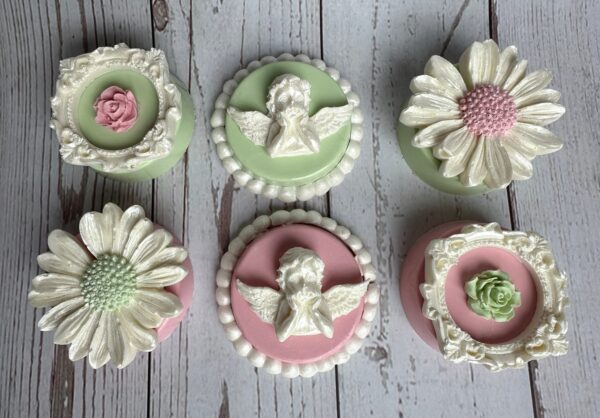 12-Shimmery Daisy/Cupid Chocolate Covered Oreos For Wedding/Baby Shower/Birthday Gift