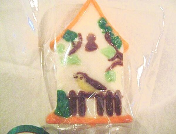 12-Chocolate Bird House Lollipops - Image 4