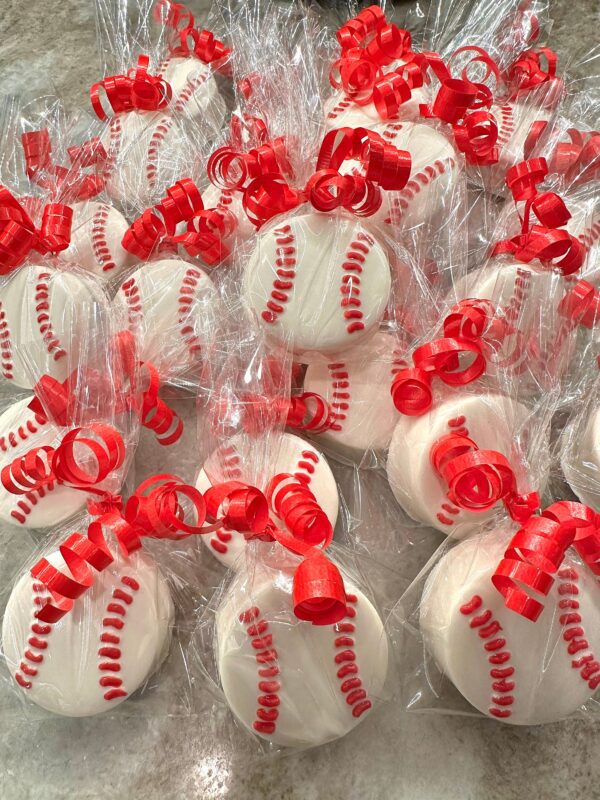 24-Baseball Themed Chocolate Covered Oreos - Image 5