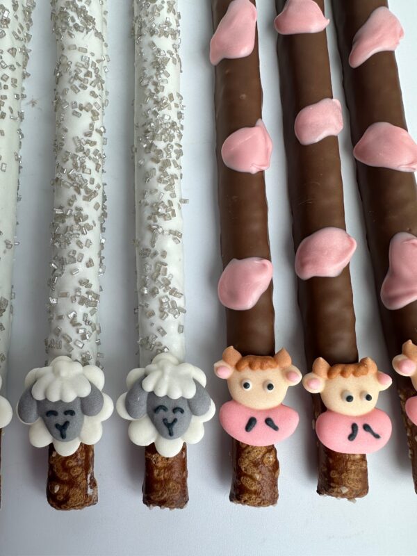 12-Farm Animal Chocolate Covered Pretzels For Birthday Party/Baby Shower - Image 2