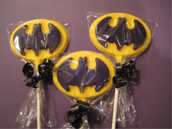 12-Super Hero Bat Chocolate Lollipops - Image 5