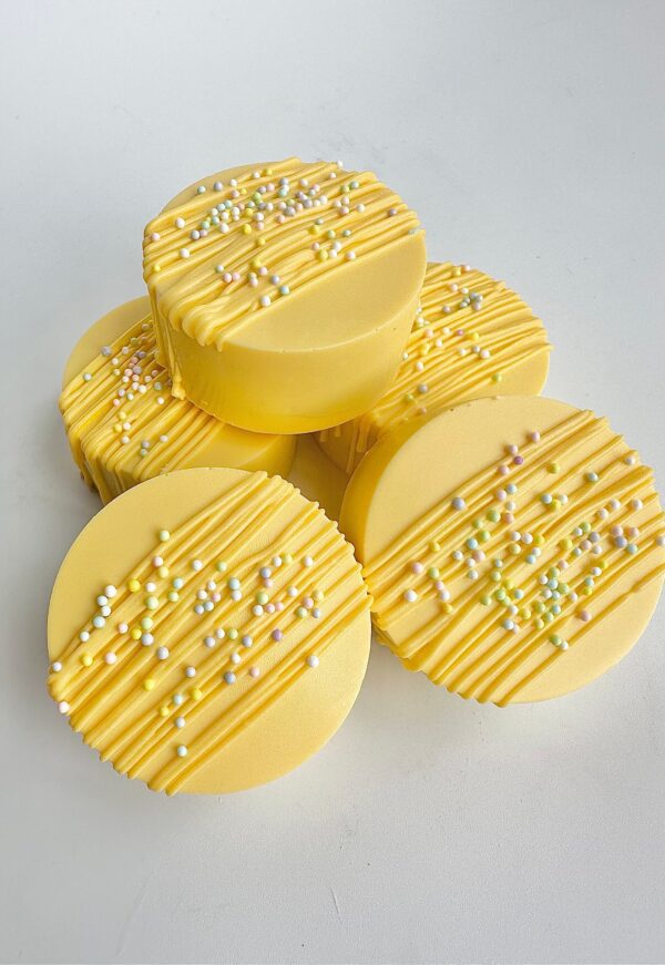 12-Yellow Colored Chocolate Covered Oreos For Wedding/Wedding Shower/Bridal Shower - Image 4