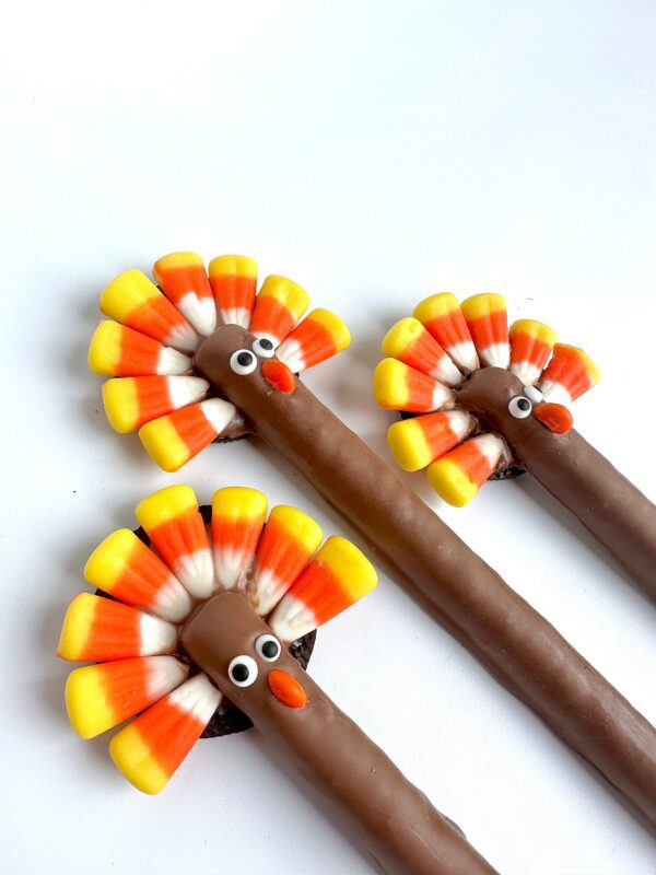 12-Turkey Chocolate Covered Pretzel Rod Favors For Thanksgiving/School Party Favors/Thanksgiving Dessert/Party Favors - Image 3