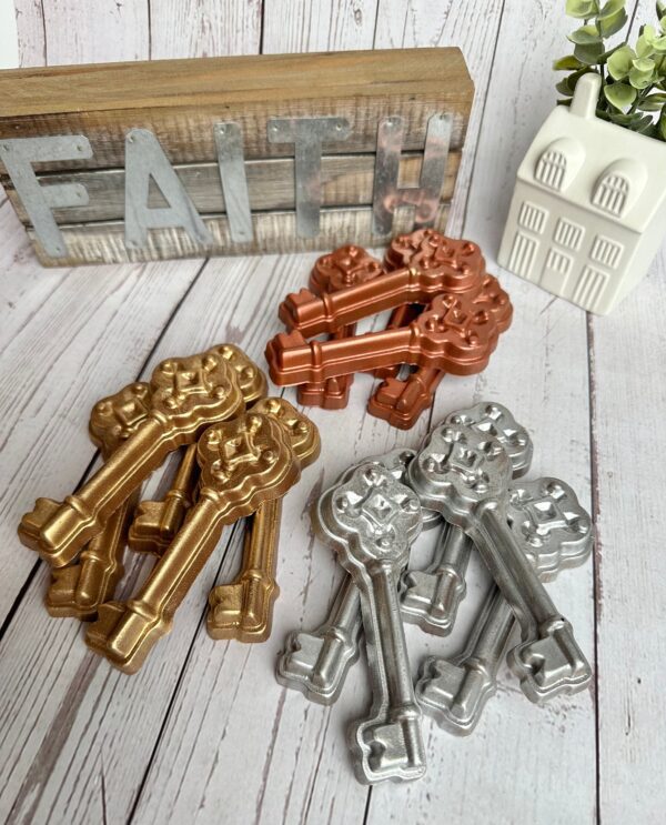 24-Milk Chocolate Key Favors For Wedding Favors/Birthday Favors/Housewarming Gift