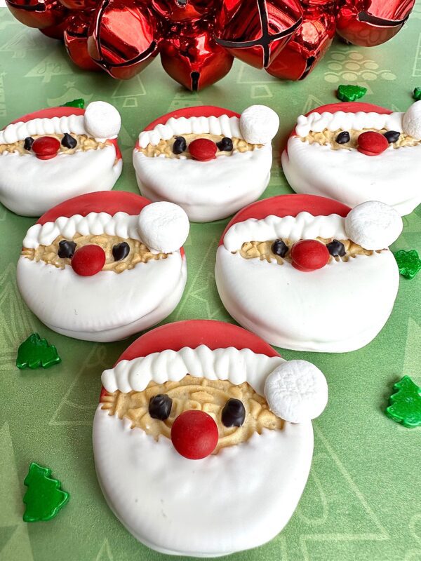 12 Santa Chocolate Covered Golden Oreos For Christmas/Party Favors/Stocking Stuffers/Christmas Dessert - Image 2
