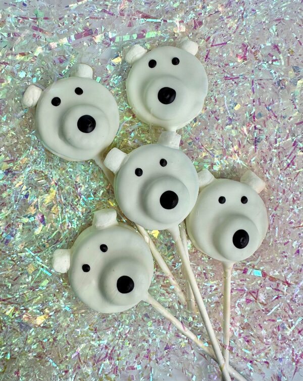 12-Polar Bear Chocolate Covered Oreo Pop Favors For Winter/Party Favor/Stocking Stuffers/School Party