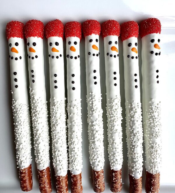 12-Snowmen Chocolate Covered Pretzels For Party Favors/Snowman Party