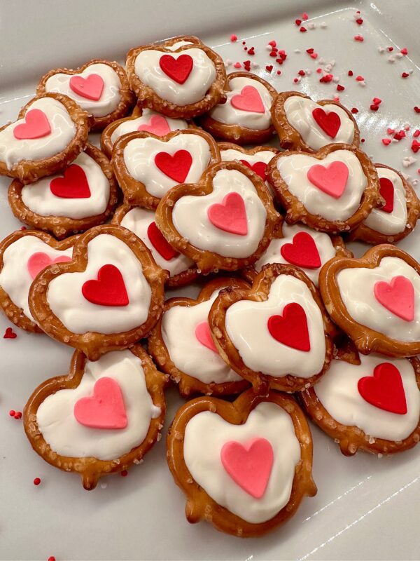 36 Mini Pretzels Filled with Chocolate and Hearts Gift Box Set For Valentine’s Day Gift/Anniversary Gift/Birthday Gift - Image 4
