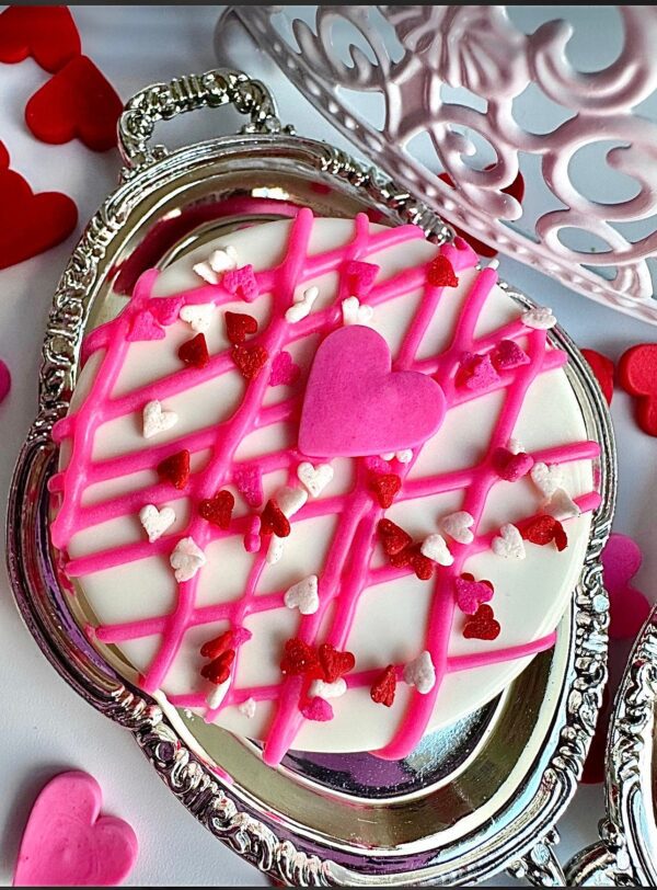 12-Valentine Decorated Chocolate Covered Oreo Favors For Valentines Day/Valentines Day Gift/Anniversary Gift/Special Occasion - Image 2