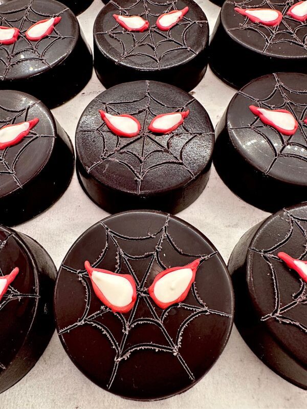 12-Miles Super Hero Chocolate Covered Oreos For Birthday Party/Party Favors/Super Hero Theme - Image 5