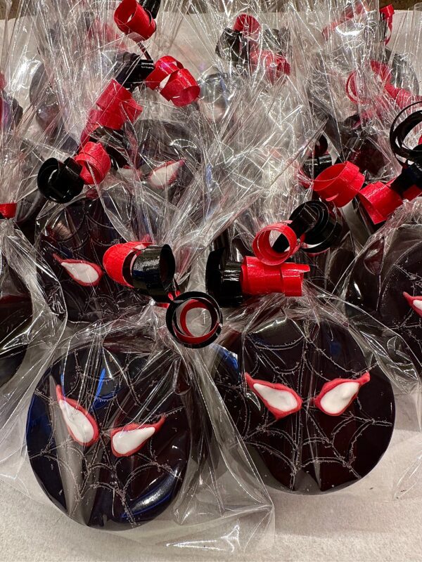 12-Miles Super Hero Chocolate Covered Oreos For Birthday Party/Party Favors/Super Hero Theme - Image 9