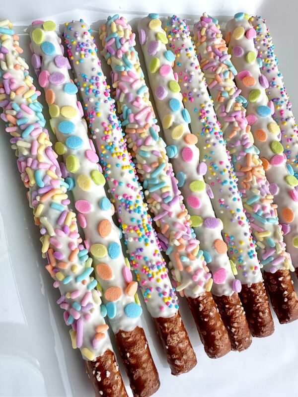 12-Easter White Chocolate Covered Pretzels/For Easter Gift/Easter Basket Treats/Easter Chocolate
