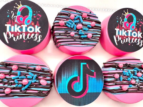 12-Tik Tok Chocolate Covered Oreos For Birthday Favors/Birthday Party/Tik Tok Party - Image 3