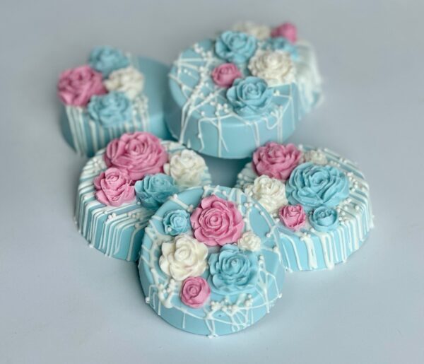 12-Baby Blue Chocolate Covered Oreos For Baby Shower/Wedding Favors/birthday Favors - Image 5