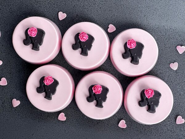12-Pink Barbi Silhouette Chocolate Covered Oreos For Birthday Party/Barbi Party/Barbi Theme/Party Favors - Image 2